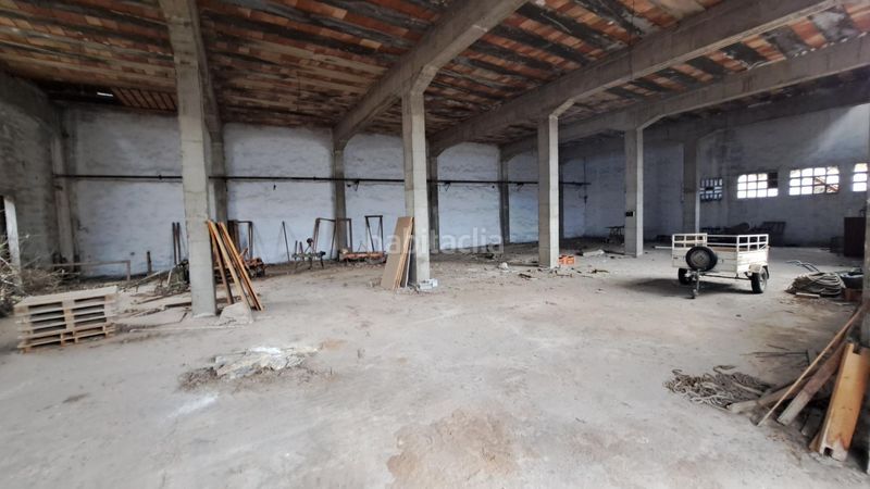 Foto 727e4230-ca18-4b90-b53b-8f02119a32ff. Nau industrial a Guadassuar