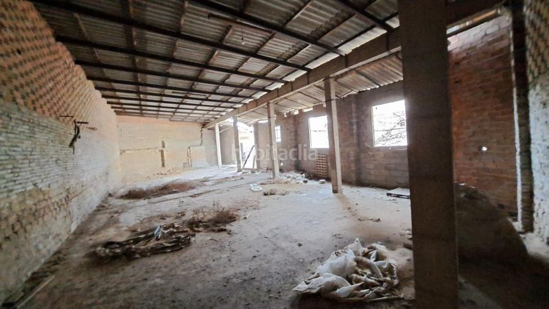 Foto a65b4ea0-216c-42af-acaf-81435c175028. Nau industrial a Guadassuar
