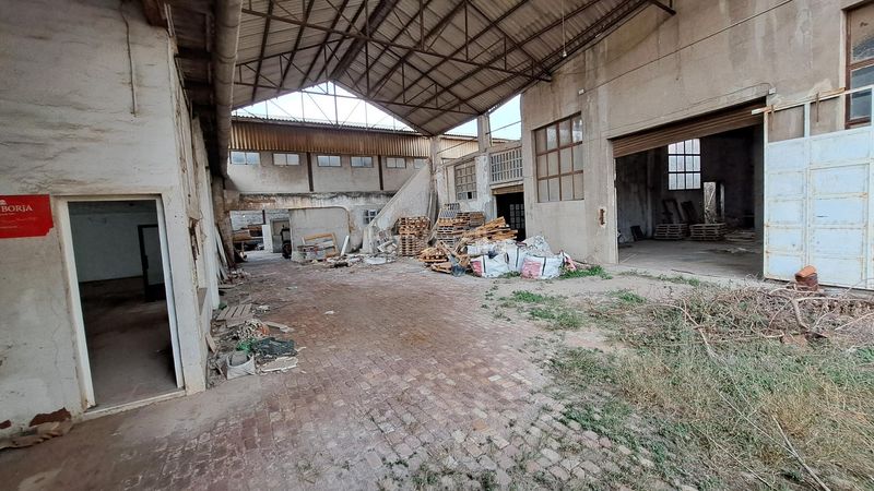 Foto f74142d9-910f-4690-833e-d54aa96a9921. Nau industrial a Guadassuar