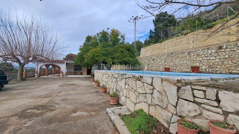 Foto 342266eb-57d4-47e6-aa0f-da7b6d6e8395. Casa amb piscina a Centre Alzira