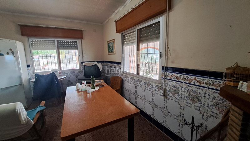 Foto ad2f56f8-21d7-41d7-a6e1-75457dd0cab6. Casa amb piscina a Centre Alzira