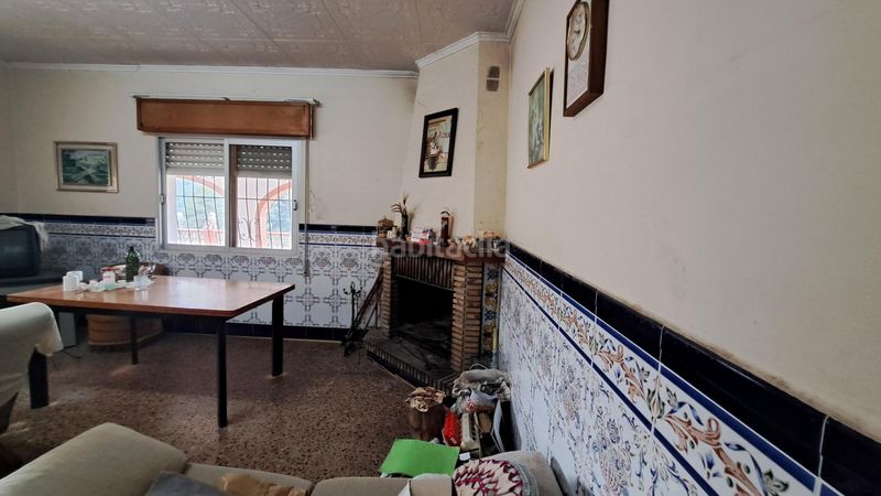 Foto ced1785f-e766-46c0-8f60-b96368a7e232. Casa amb piscina a Centre Alzira