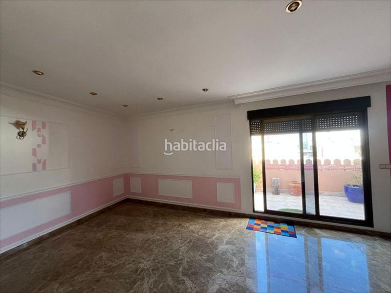 Foto 048af510-968d-4086-856b-7dd8623657de. Àtic a Centre Alzira
