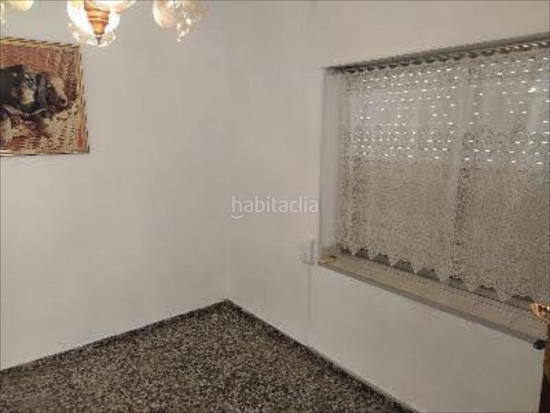 Foto 8b7a7888-450c-401c-a573-7d4060afe8c3. Casa adossada a Guadassuar