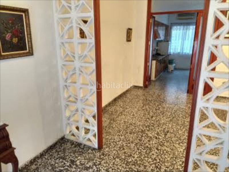 Foto cb77036f-383f-4b46-9ac4-de49e171f5fb. Casa adossada a Guadassuar