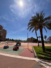 Etagenwohnung in Centre. Piso seminuevo zona de expansión de alzira con garaje