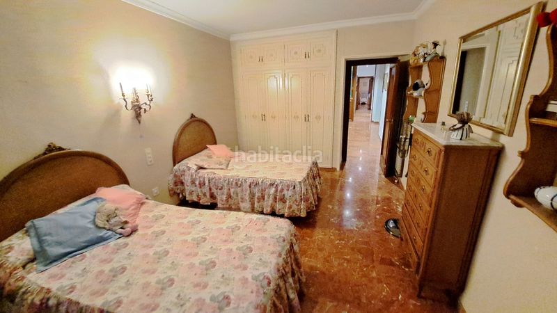 Foto b8cc5e5b-337c-4b5a-9d5f-55c991ae5650. Casa adossada a Guadassuar