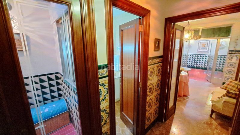 Foto f1b0e1e0-e017-4a2a-a3ec-b6f3d8807954. Casa adossada a Guadassuar
