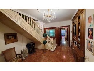 Casa  N/a. Espléndida casa en el centro de guadassuar