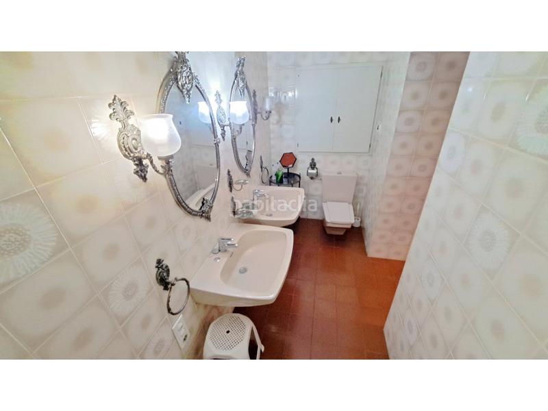 Foto cc4b51f2-85a7-463d-80ef-242bc0b0c375. Casa espléndida casa en el centro en Guadassuar