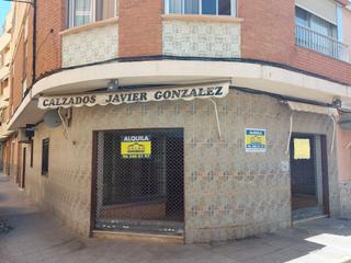 Affitto Locale commerciale in Alquenència - Venècia. Local comercial en alquiler