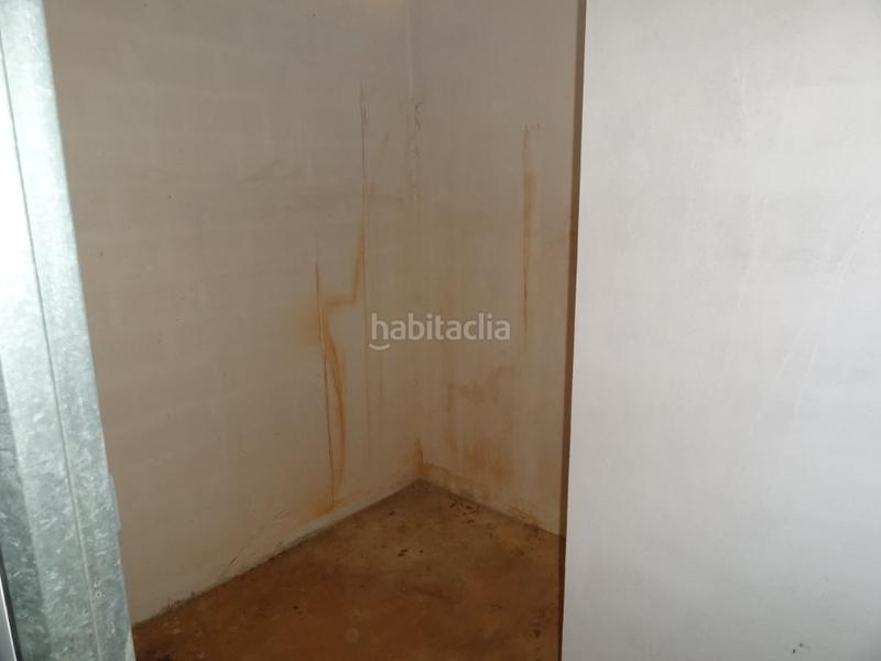 Foto 1f3b6843-289f-4341-a6fe-6fbfc0a86b02. Autoparkplatz in Benifairó de la Valldigna