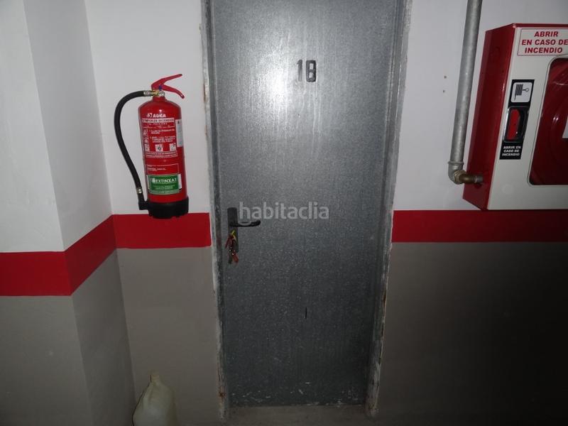 Foto 7099c1b7-a074-4a41-bad8-31cc6710dc08. Autoparkplatz in Benifairó de la Valldigna