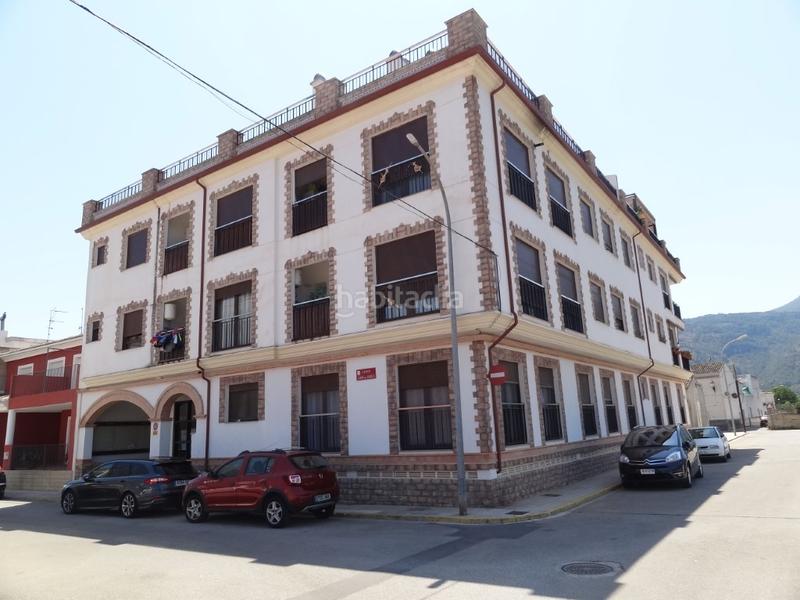 Foto 79661f90-8170-4294-a4fa-e5ceacab4255. Autoparkplatz in Benifairó de la Valldigna