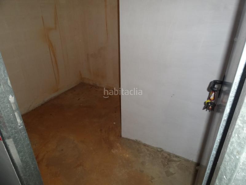 Foto 9b95e67c-bf48-4a54-8a01-29da1a380b3c. Autoparkplatz in Benifairó de la Valldigna