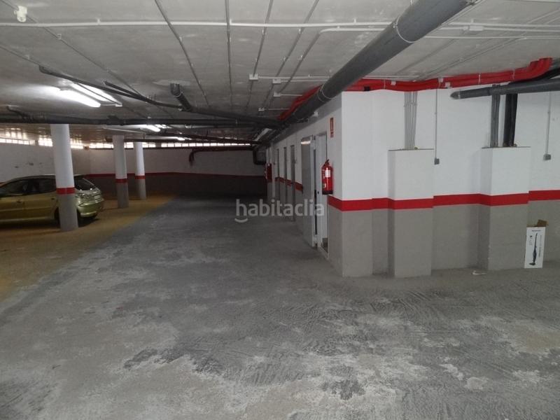 Foto d885e362-c8bc-423c-a13f-6460cf954b7b. Autoparkplatz in Benifairó de la Valldigna