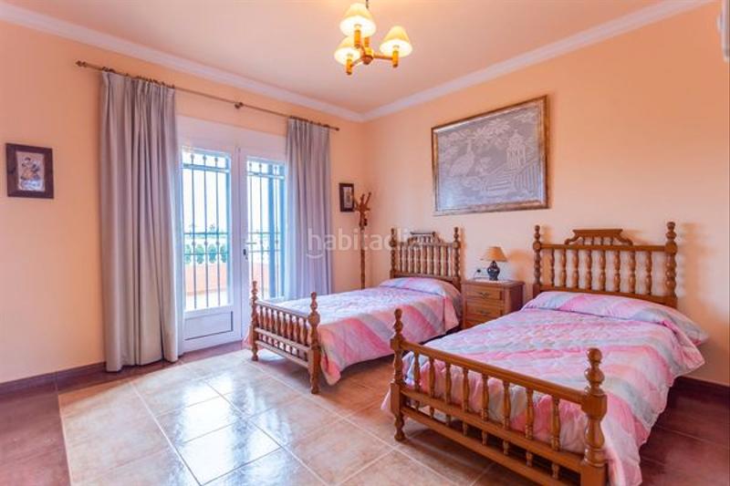 Foto aa7fffb9-4e15-4944-b145-28a02c1514ac. Chalet in carrer germans ferchen 3 in Centro Urbano Dénia