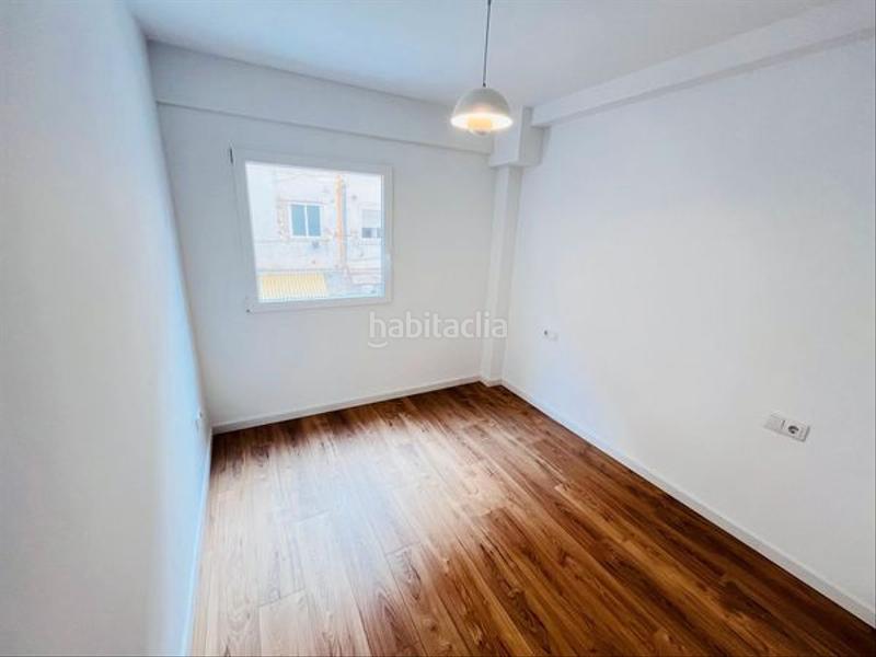 Foto 1789eef5-35ab-4814-86a8-04eda3317c33. Pis a carrer del túria 20 a El Botànic Valencia