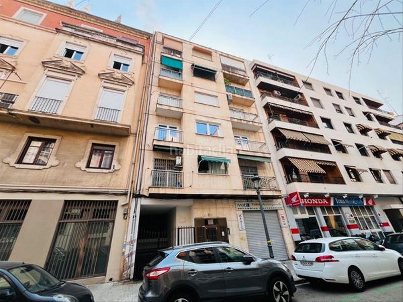 Foto 7450d8ce-48fe-4bfc-bf33-637e3d89bcf4. Pis a carrer del túria 20 a El Botànic Valencia