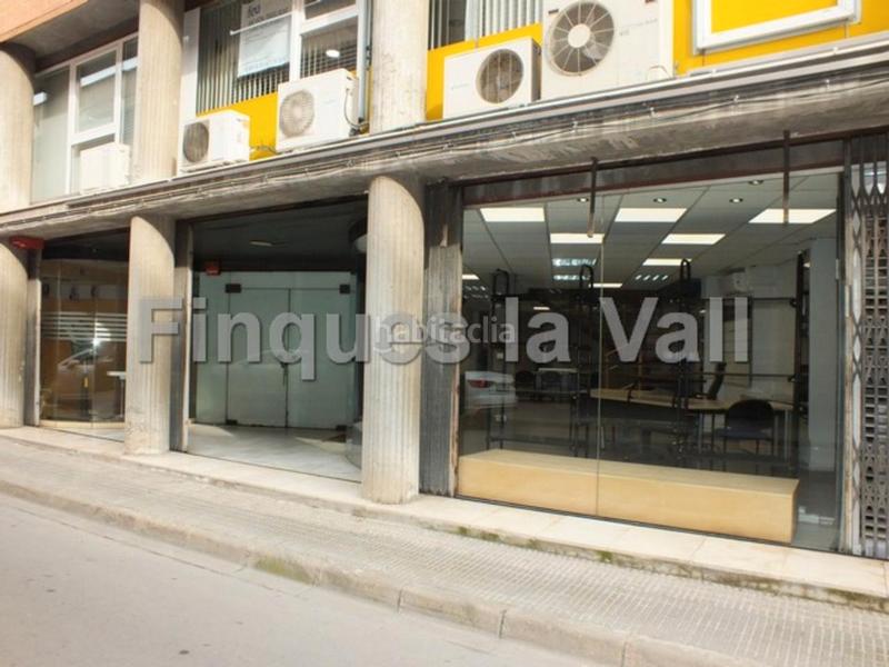 Foto 393524d9-d84a-442e-a7d4-53872c65d825. Alquiler local comercial local de lloguer a en Centre Vic