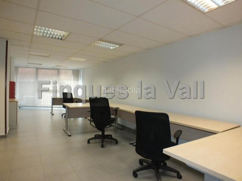 Foto 02144824-4a7e-45b3-895d-e95f61d1a65e. Miete geschäftsraum mit heizung in Centre Vic