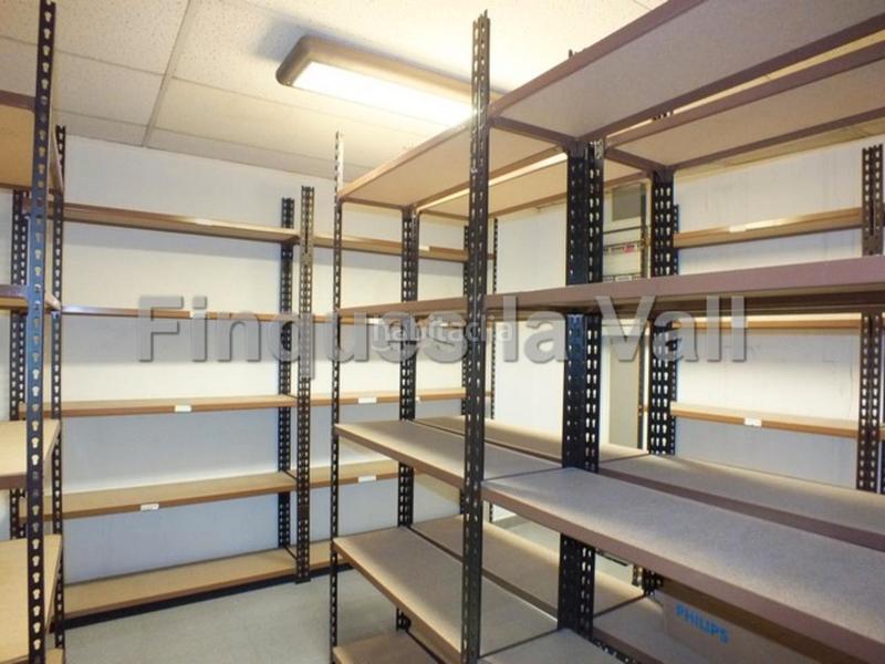 Foto 044489e4-daaf-4358-ba49-be3f9a0588b6. Miete geschäftsraum mit heizung in Centre Vic