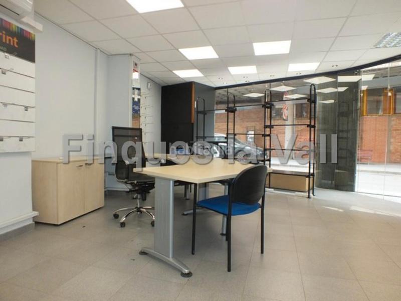 Foto 0feb1e37-72a6-416d-9fc6-48507fcb823c. Miete geschäftsraum mit heizung in Centre Vic