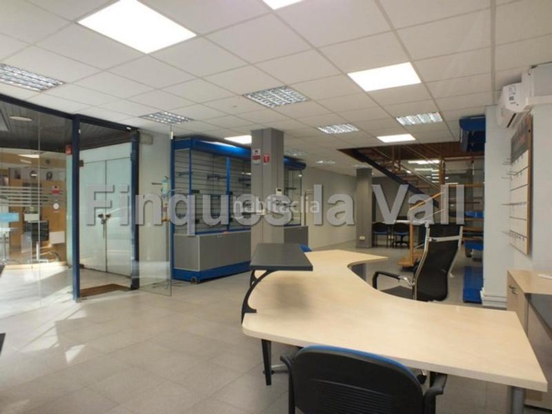 Foto db158cb6-a372-444d-b2a0-f98be28ecd94. Miete geschäftsraum mit heizung in Centre Vic