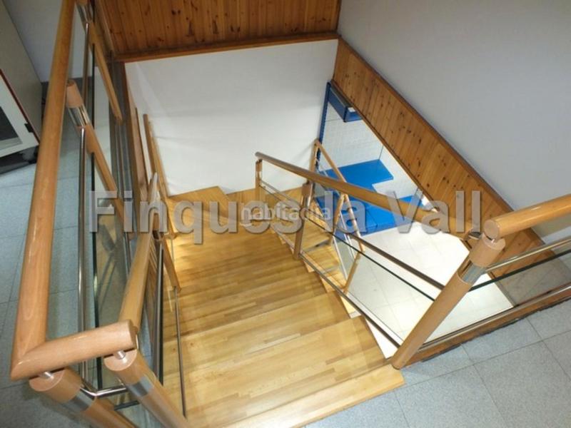 Foto f103e408-ed87-4b6d-bea6-540c6f4acf08. Miete geschäftsraum mit heizung in Centre Vic