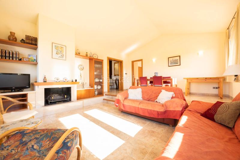 Foto bf0e682c-e1ed-49f8-9713-867a8bd6ddfc. Chalet mit kamin heizung parking in Folgueroles