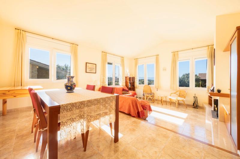 Foto c1815a8c-0fc0-45f9-aee8-2f8188f2340f. Chalet mit kamin heizung parking in Folgueroles