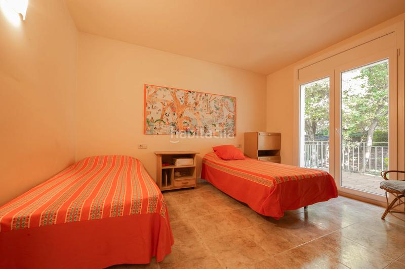 Foto d40c3835-47b1-4893-9efb-642186d72bd5. Chalet mit kamin heizung parking in Folgueroles