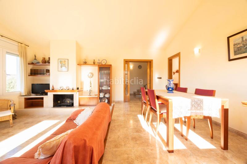 Foto f5d9f607-48ef-4270-961c-de013b7906a1. Chalet mit kamin heizung parking in Folgueroles