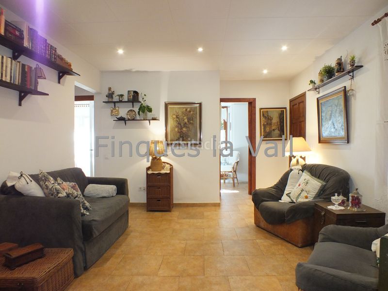 Foto 23daeb67-1ea5-4e3e-9180-cdcdb77dbb39. Xalet amb xemeneia calefacció a Argentona est Argentona