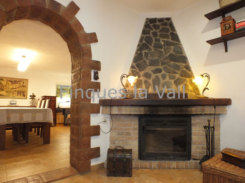 Foto ec5a9288-2b7f-46d3-921c-e67a13a61cd3. Xalet amb xemeneia calefacció a Argentona est Argentona