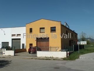Lloguer Nau industrial a Santa Eugènia de Berga. Nau de lloguer a santa eugenia de berga
