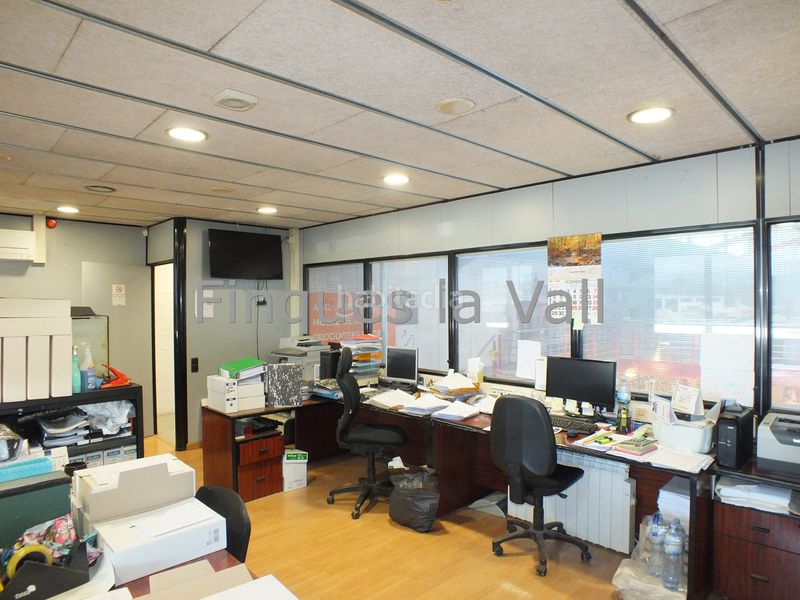 Foto 2f7ad691-c945-4b9b-a8ea-24d32d9011e5. Location bâtiment à usage industriel dans Taradell