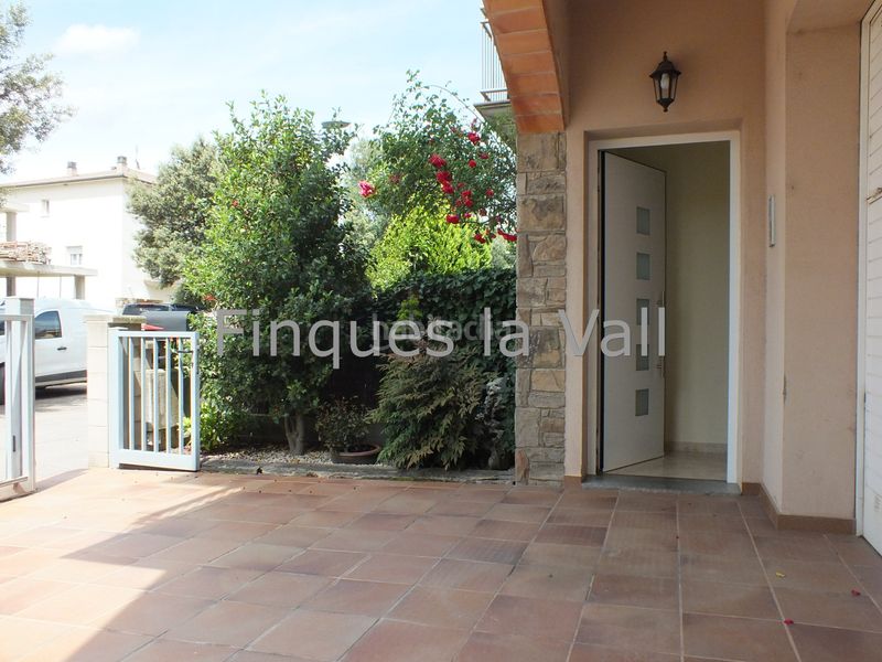 Foto fb2726bc-4d3a-4606-a9d3-54e610ae23af. Casa amb xemeneia calefacció aparcament a Tona