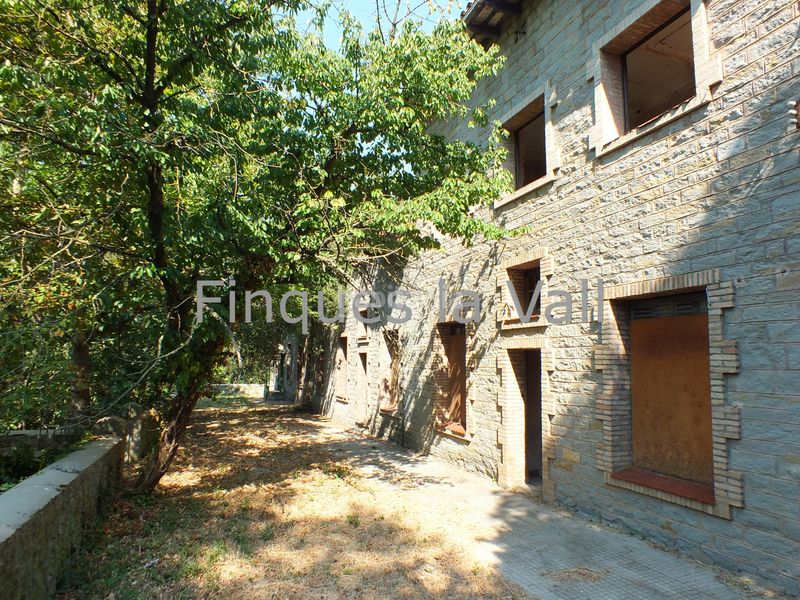 Foto eadaac1a-1995-4ef1-9d7f-85262be45f9d. Edificio in Taradell