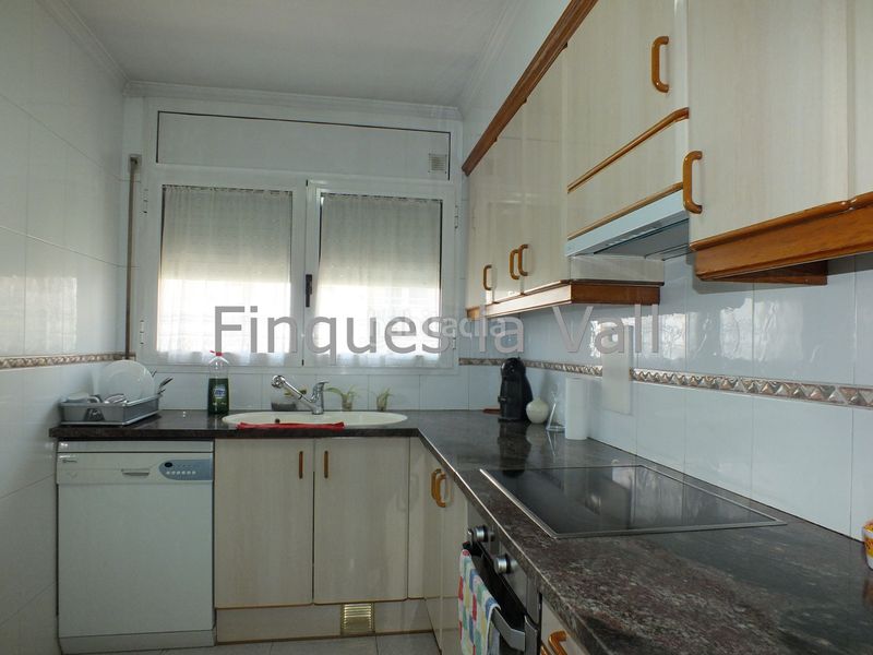 Foto 778040bc-fcdb-426d-b330-c6d35e517a9e. Casa amb calefacció aparcament a Manlleu