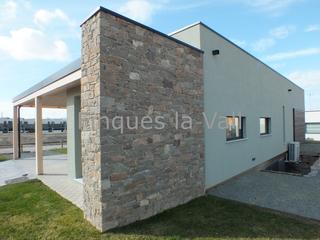 Chalet en Santa Eugènia de Berga. Xalet iscan en venda