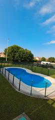 Dúplex  Urbanización portonovo 4. Dúplex de 4habitaciones y dos baños, gran terraza y piscina en s