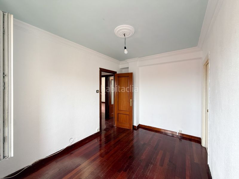 Foto 81294c4f-66ac-42cd-b66d-69a702a2b82e. Pis amb aparcament a Cuatro Caminos Santander