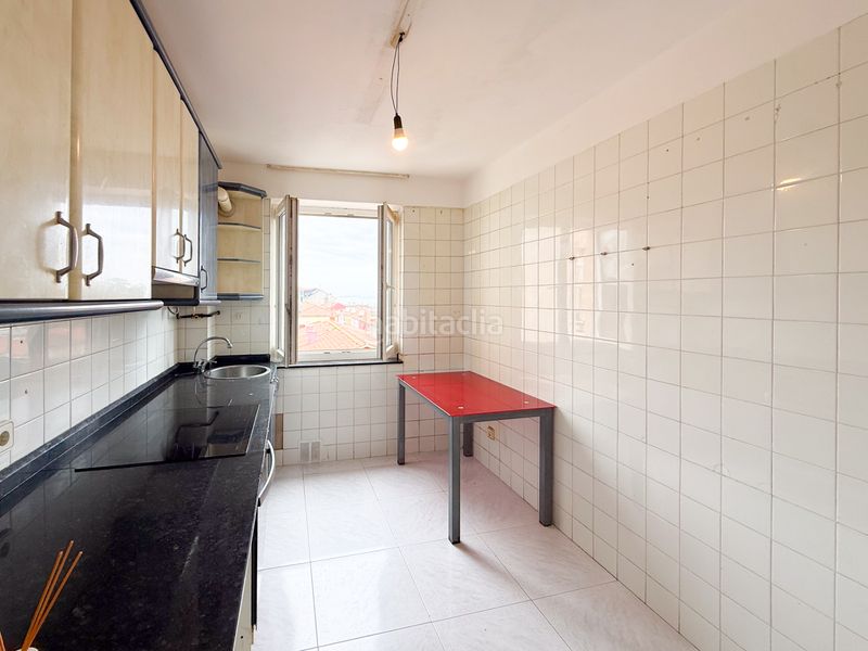 Foto f764e98d-3537-46bb-a5cd-0841a575d8a9. Pis amb aparcament a Cuatro Caminos Santander