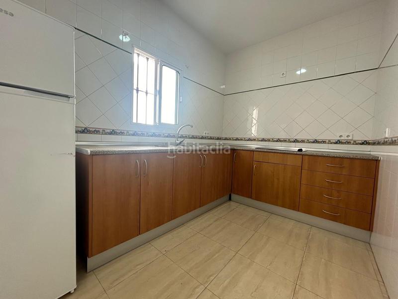 Foto fe89d663-465e-4326-bf1b-8d05e47bf7c1. Casa in Palacios y Villafranca (Los)