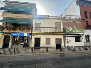 Haus in Palacios y Villafranca (Los). Casa en avenida de cadiz!