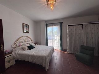 Appartement à Palacios y Villafranca (Los). Vivienda con negocio en avenida miguel ángel!