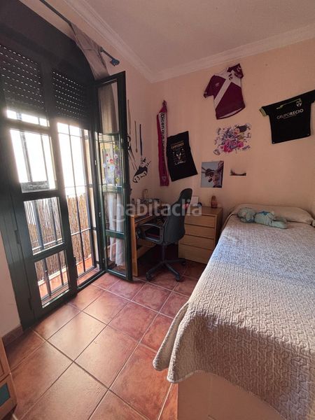 Foto ce72cead-5d3b-47ba-82fa-6d214d90c5cd. Casa amb aparcament a La Paz Alcalá de Guadaira