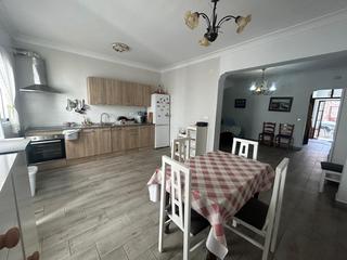 Maison à Palacios y Villafranca (Los). Casa en zona del teatro!