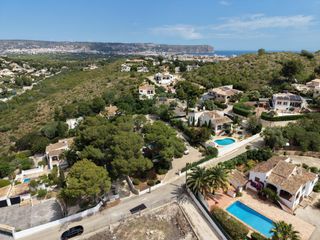 Terreny residencial a Cap Martí - El Tossalet - Pinomar. Exclusiva amplia parcela en javea con localización excelente